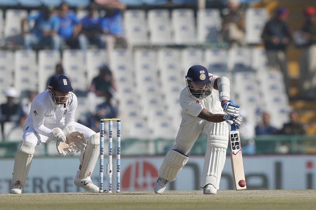 M Vijay blocks the ball under his eyes, India v England, 3rd Test, Mohali, 2nd day, November 27, 2016