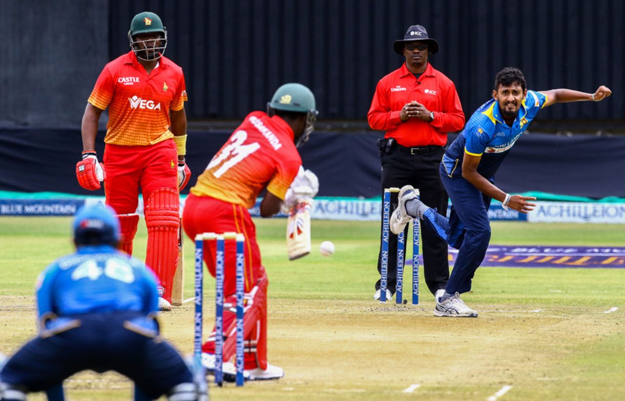 Suranga Lakmal bowls to Tarisai Musakanda, Zimbabwe v Sri Lanka, tri-series final, Bulawayo, November 27, 2016