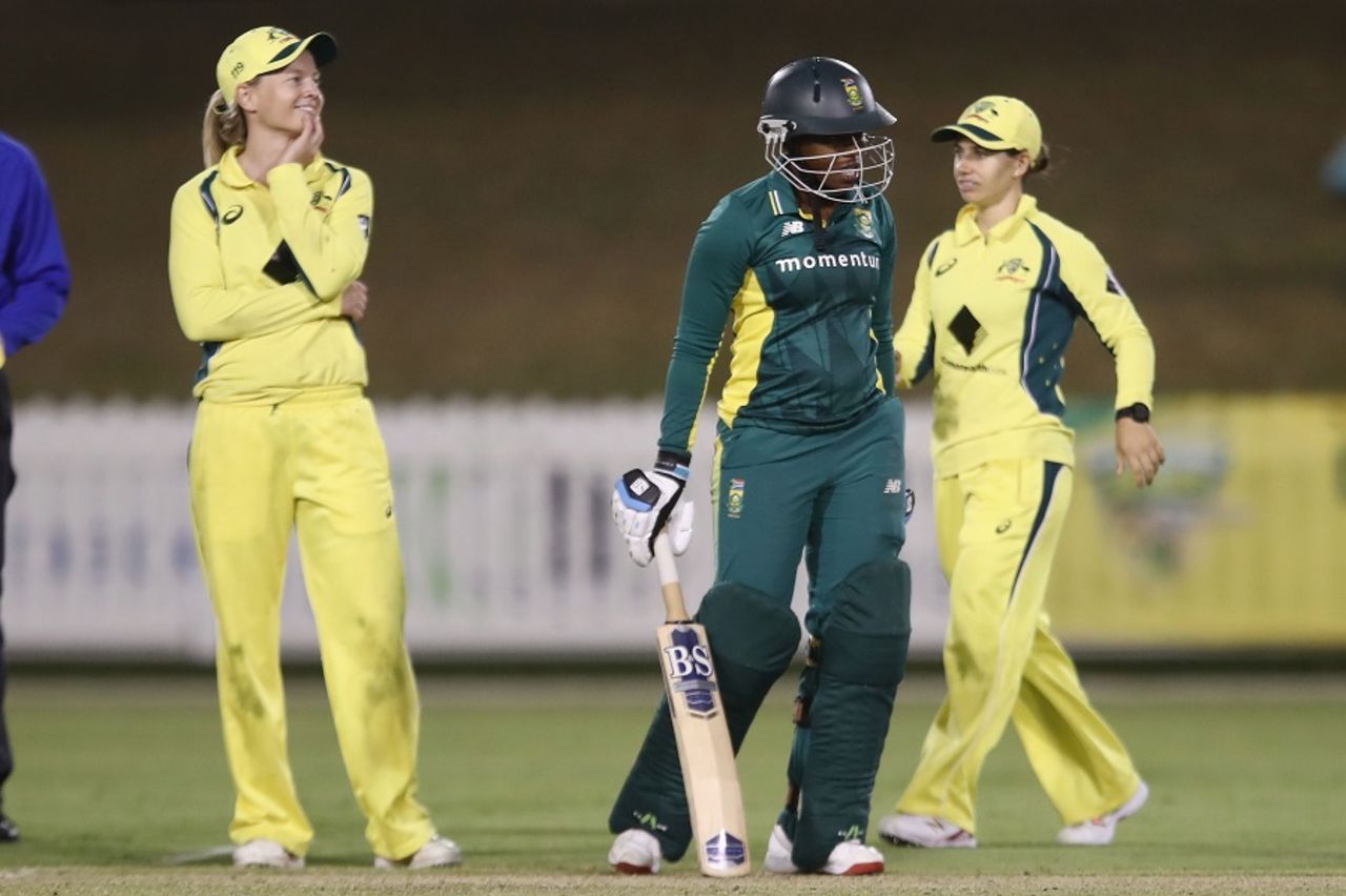 Meg Lanning smiles after Masabata Klaas was run out and effecting a final-ball tie,  Australia v South Africa, 4th women's ODI, Coffs Harbour, November 27, 2016