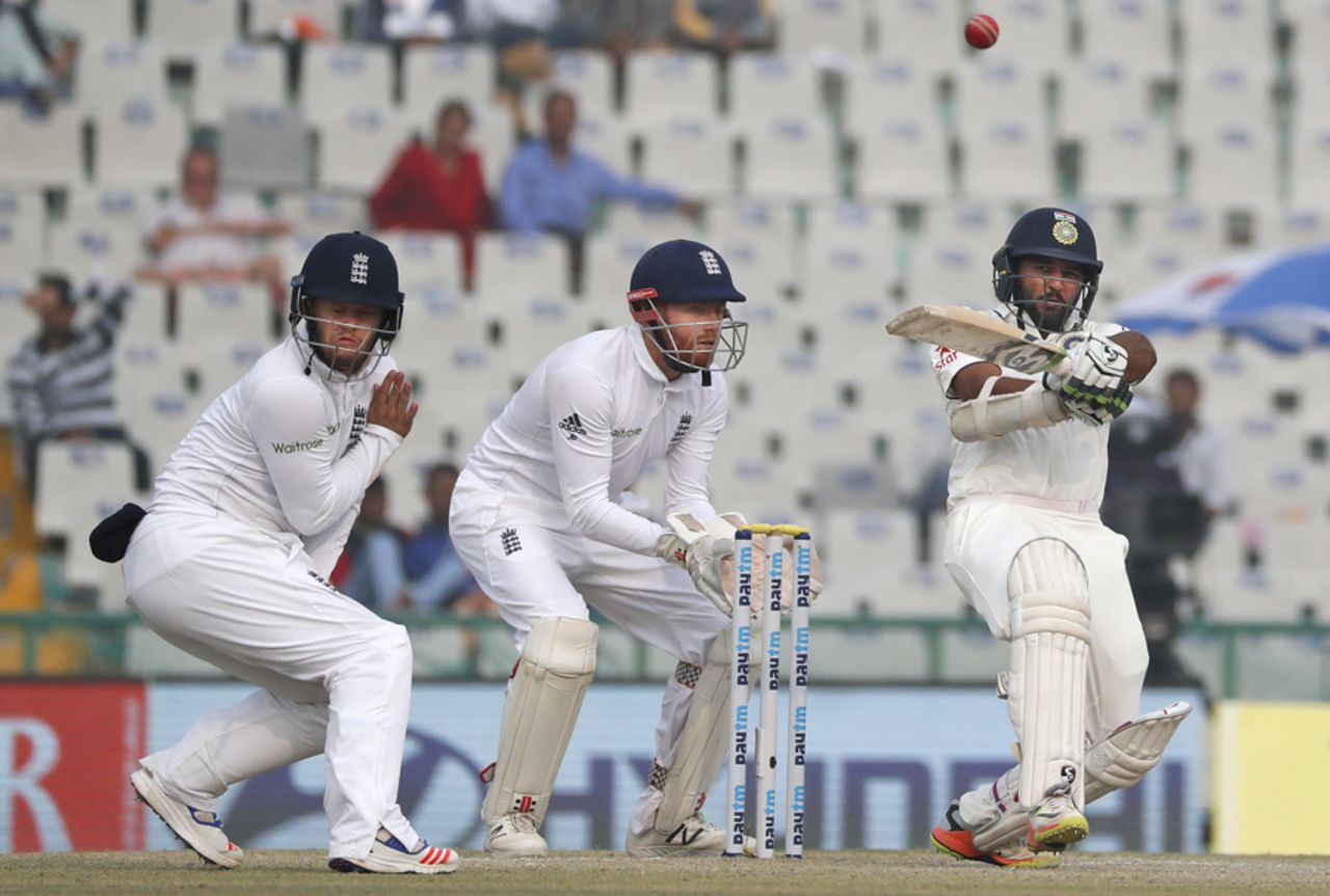 Parthiv Patel rocks back for a pull, India v England, 3rd Test, Mohali, 4th day, November 29, 2016
