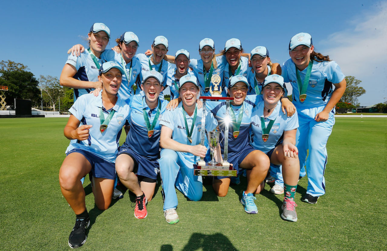 The New South Wales players pose with the trophy, Queensland v New South Wales, WNCL 2016-17 final, Brisbane, December 3, 2016