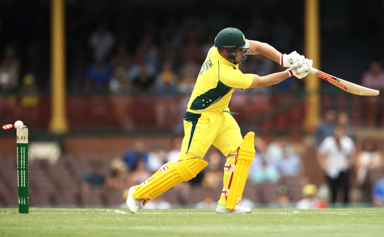 Aaron Finch played on first ball, Australia v New Zealand, 1st ODI, Sydney, December 4, 2016