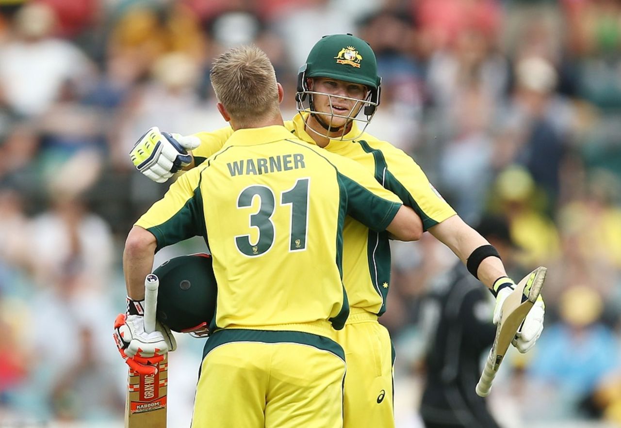David Warner and Steven Smith embrace each other, Australia v New Zealand, 2nd ODI, Canberra, December 6, 2016