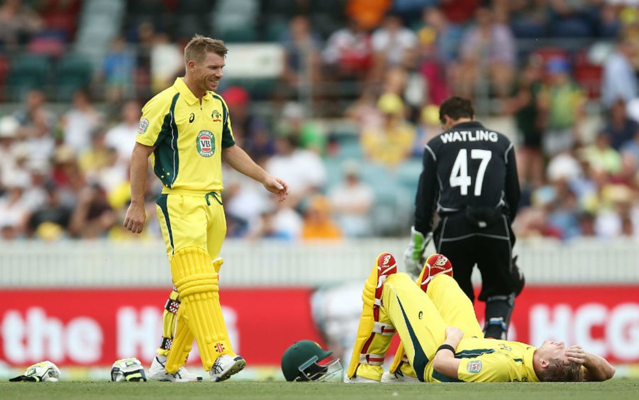 Steven Smith withers in pain after being hit on the box, Australia v New Zealand, 2nd ODI, Canberra, December 6, 2016
