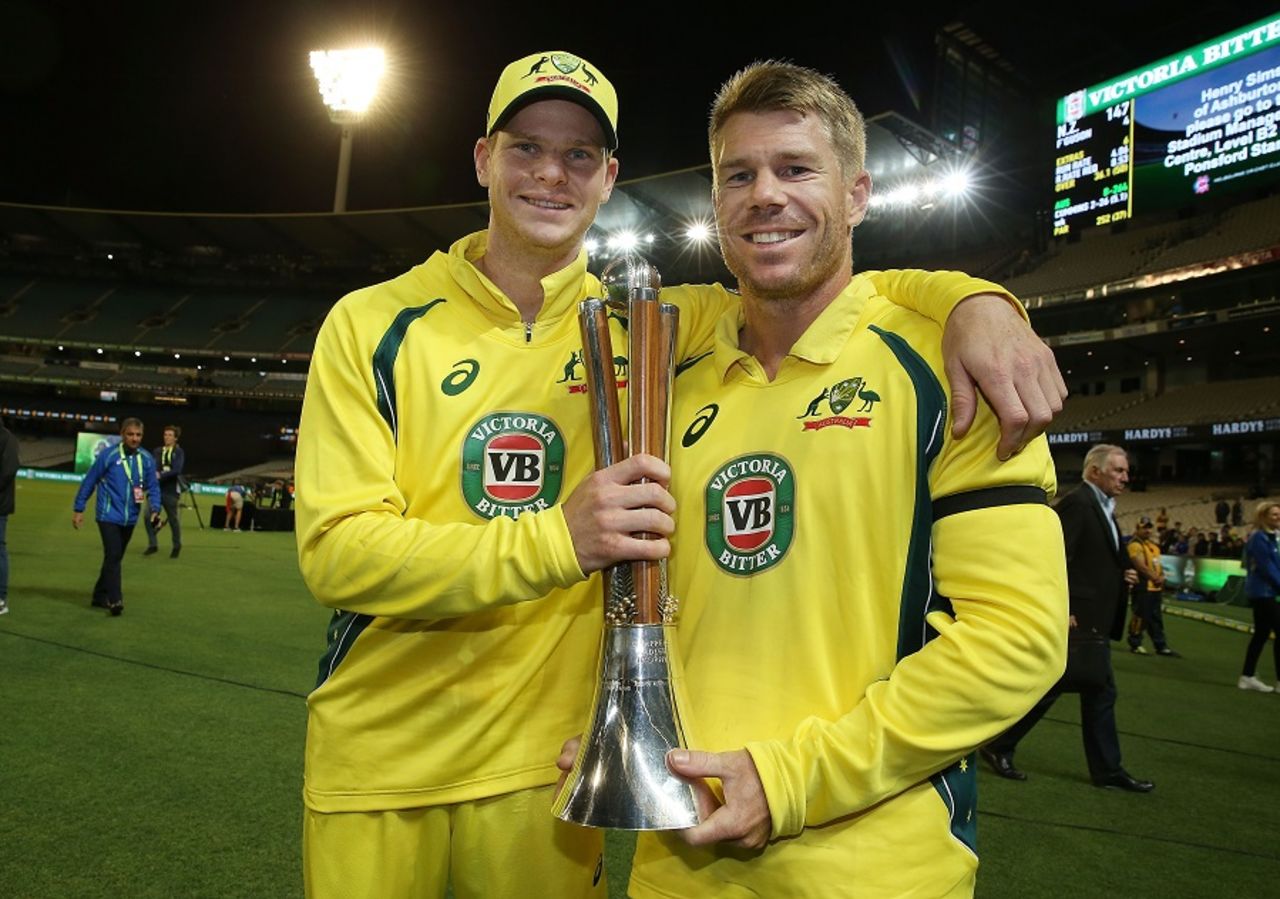 Steven Smith and David Warner are all smiles as they hold the trophy, Australia v New Zealand, 3rd ODI, Melbourne, December 9, 2016