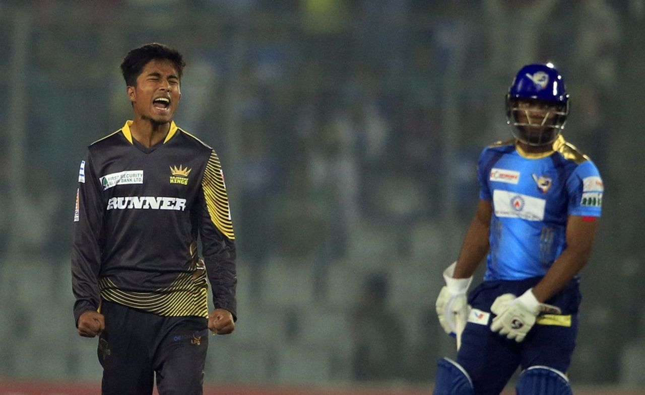 A frustrated Afif Hossain conceded 23 runs in his two overs, Dhaka Dynamites v Rajshahi Kings, Final, Bangladesh Premier League, Dhaka, December 9, 2016