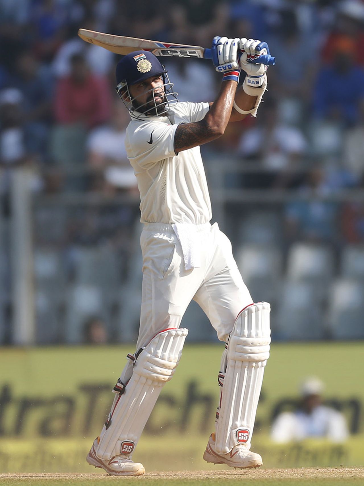 M Vijay added a third six to his tally, India v England, 4th Test, Mumbai, 3rd day, December 10, 2016