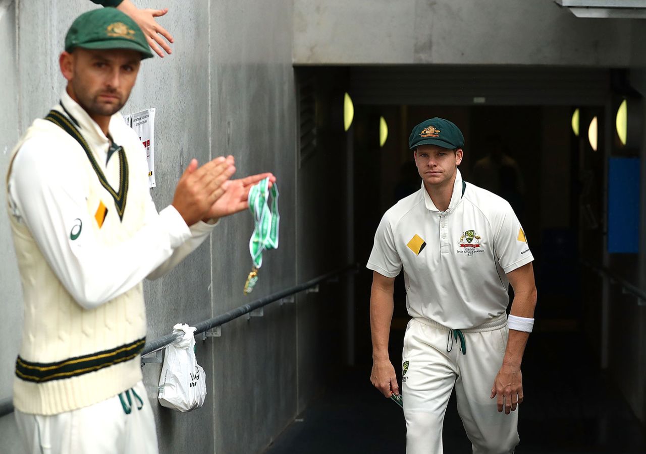 Nathan Lyon looks on as Steven Smith walks out , Australia v South Africa, 2nd Test, Hobart, 1st day, November 12, 2016