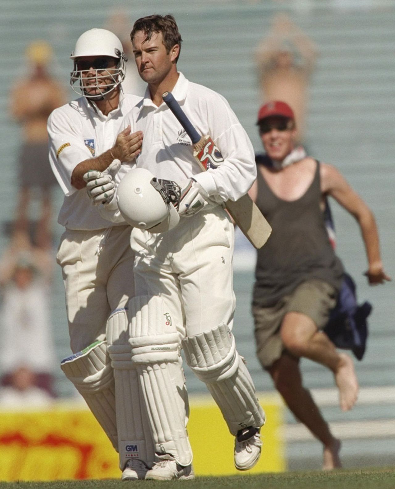 Danny  Morrison and Nathan Astle save the Auckland Test, New Zealand v England, 1st Test, Auckland, January 24, 1997