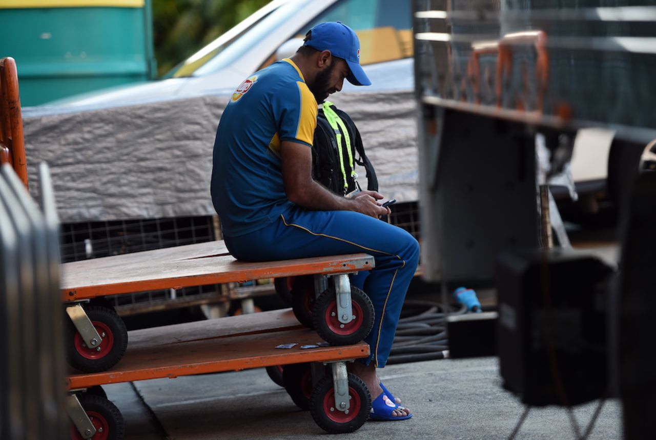 Wahab Riaz sits out during a nets session, Brisbane, December 14, 2016