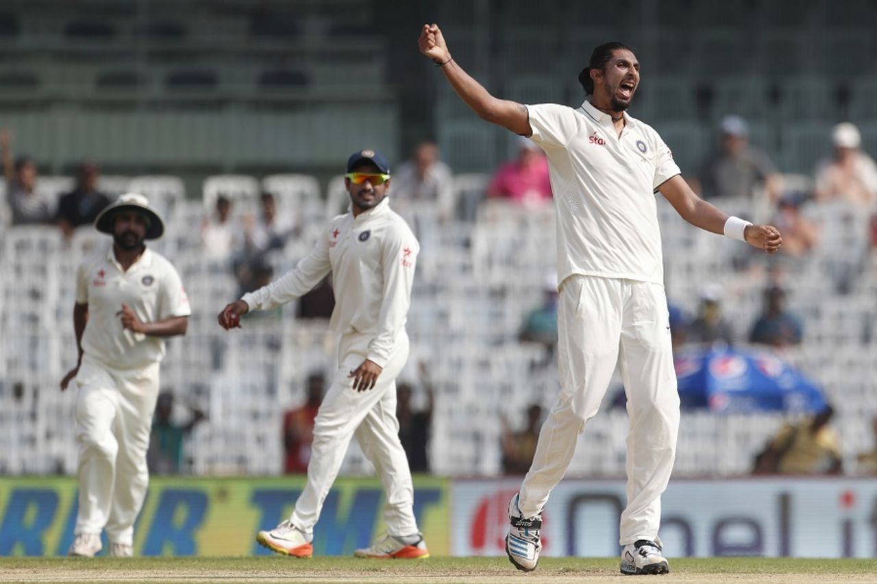 Ishant Sharma lets out a roar after having Jos Buttler lbw, 5th Test, Chennai, 2nd day, December 17, 2016