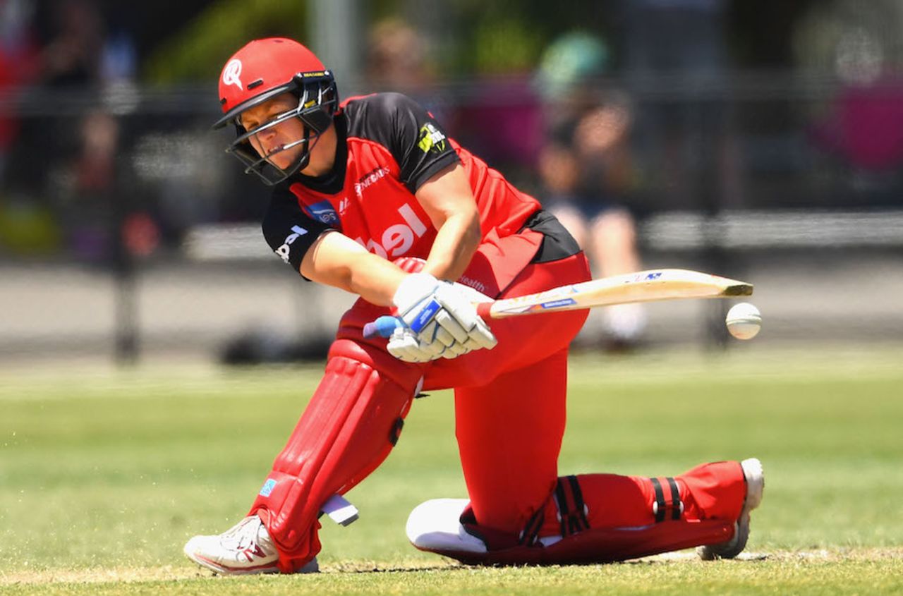 Kris Britt sweeps the ball away, Melbourne Renegades v Hobart Hurricanes , Women's BBL 2016-17, Bendigo, December 18, 2016