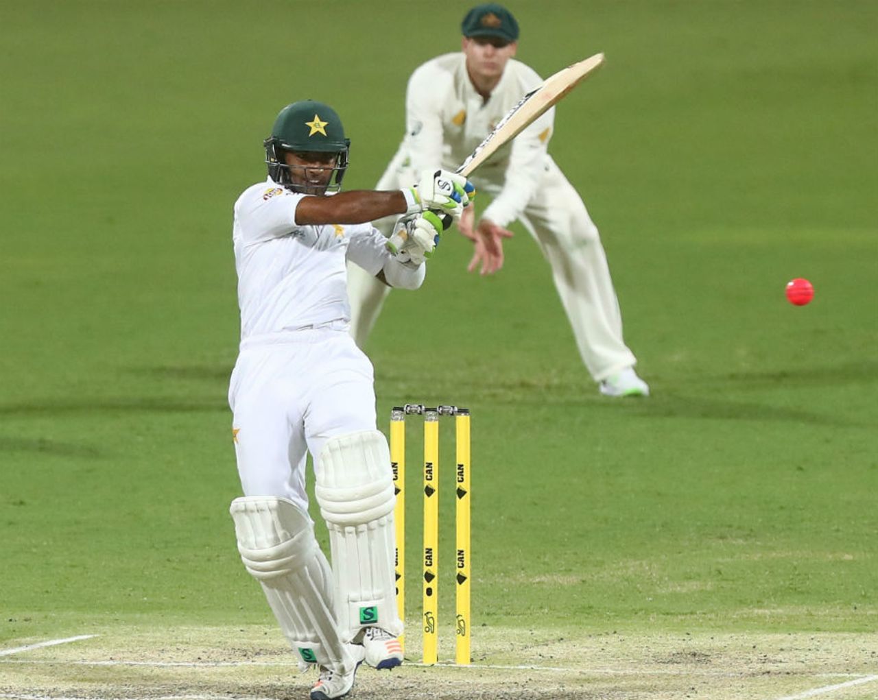 Asad Shafiq pulls in front of square, Australia v Pakistan, 1st Test, Brisbane, 4th day, December 18, 2016