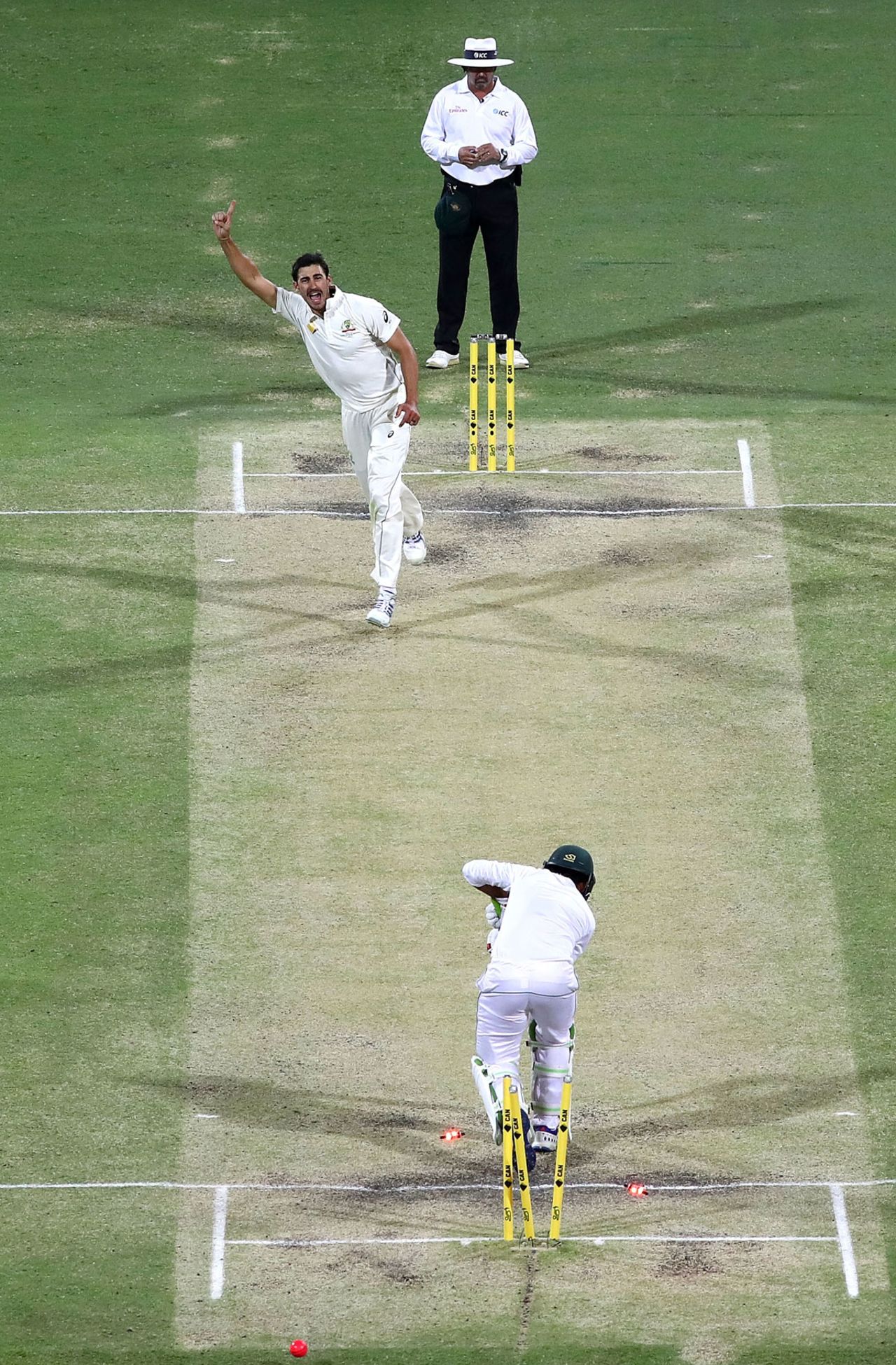 Mitchell Starc bowled Sarfraz Ahmed with a peach, Australia v Pakistan, 1st Test, Brisbane, 4th day, December 18, 2016