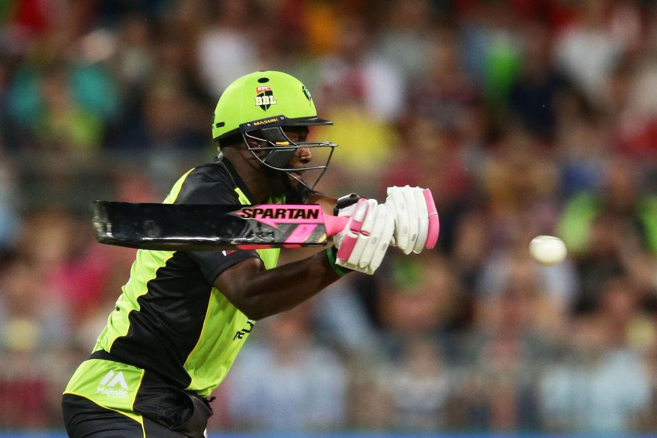 Andre Russell gears up to play a shot, Sydney Thunder v Sydney Sixers, Big Bash League, Sydney, December 20, 2016