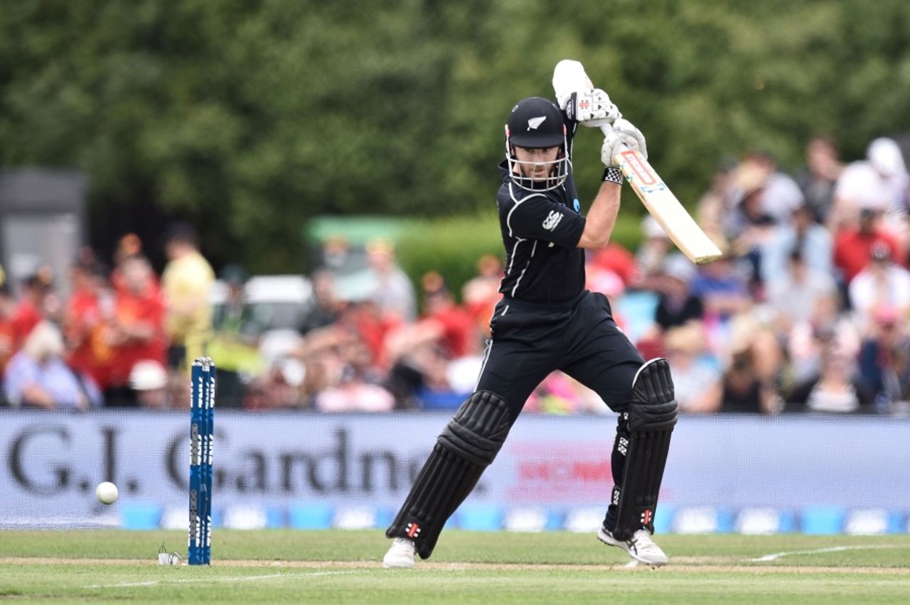 Kane Williamson punches square of the wicket, New Zealand v Bangladesh, 1st ODI, Christchurch, December 26, 2016