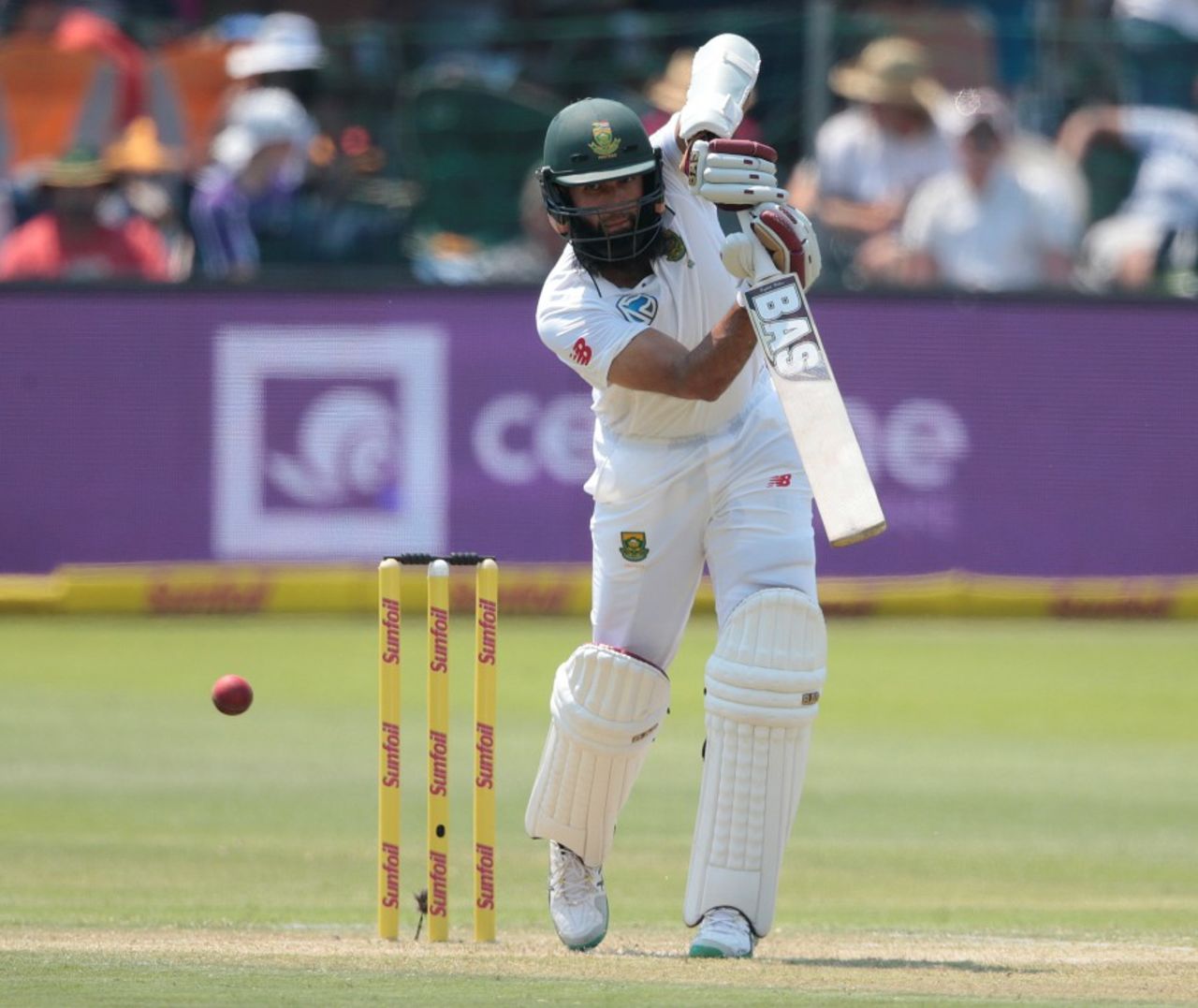 Hashim Amla was watchful early in his innings, South Africa v Sri Lanka, 1st Test, Port Elizabeth, 1st day, December 26, 2016
