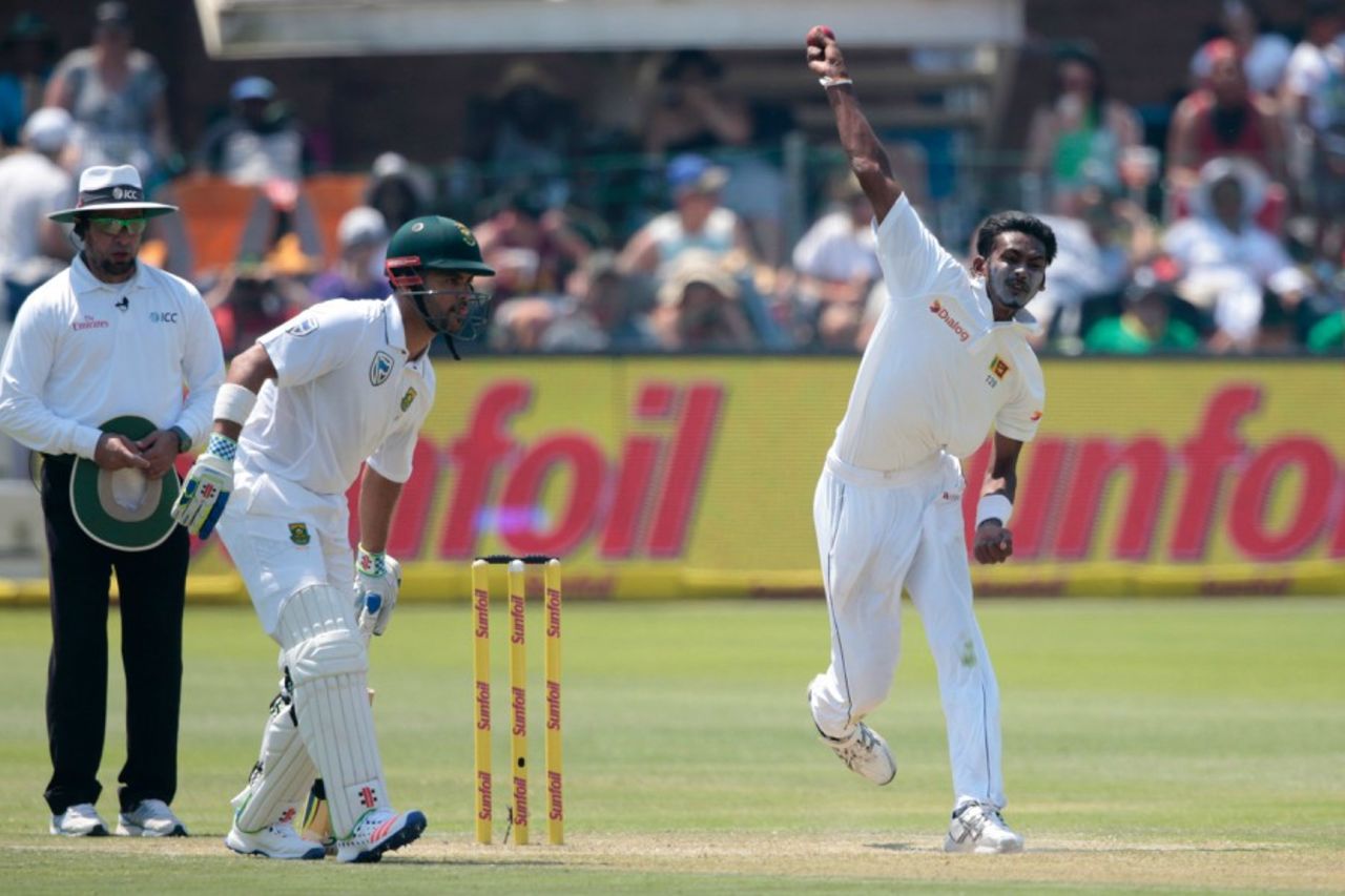 Dushmantha Chameera in his delivery stride, South Africa v Sri Lanka, 1st Test, Port Elizabeth, 1st day, December 26, 2016