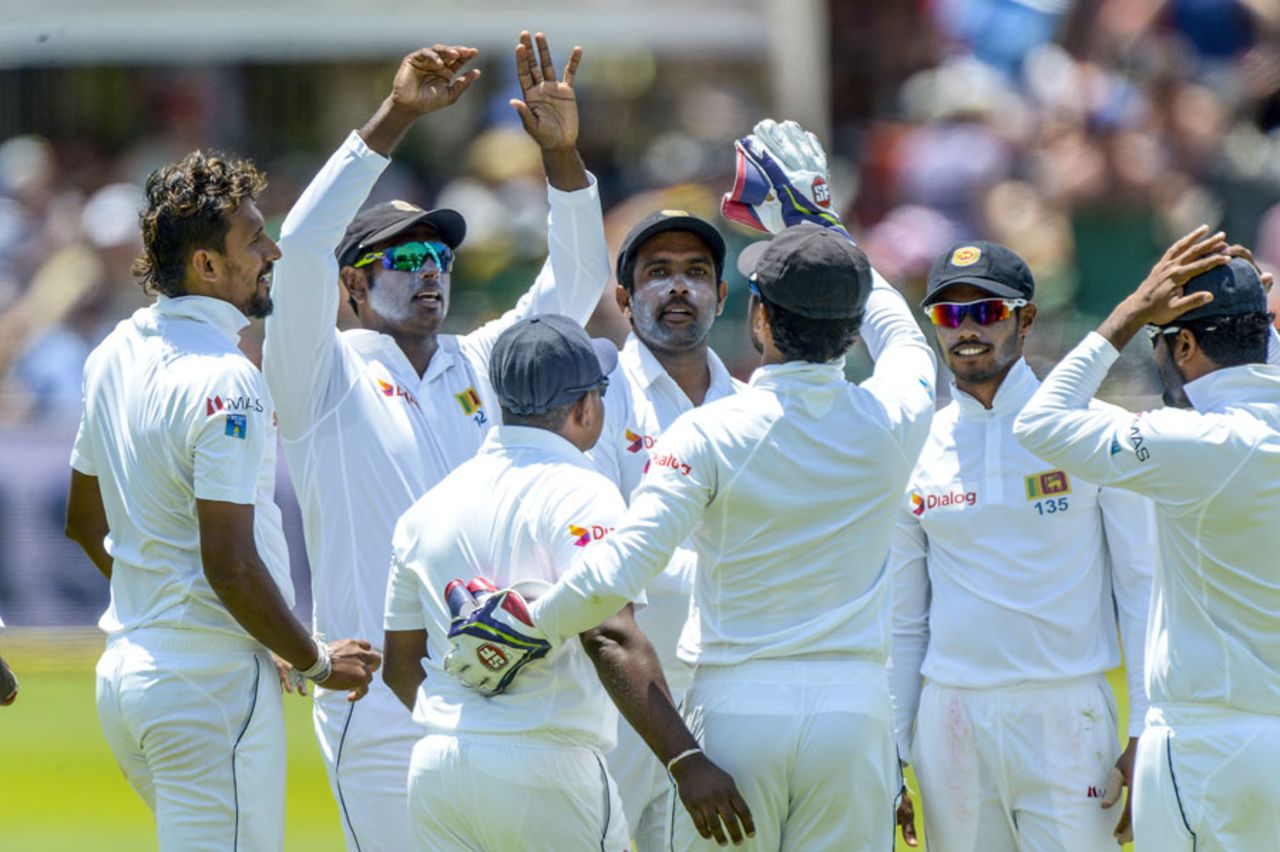 Suranga Lakmal claimed the first three wickets to fall, South Africa v England, 2nd Test, Port Elizabeth, December 9, 1999