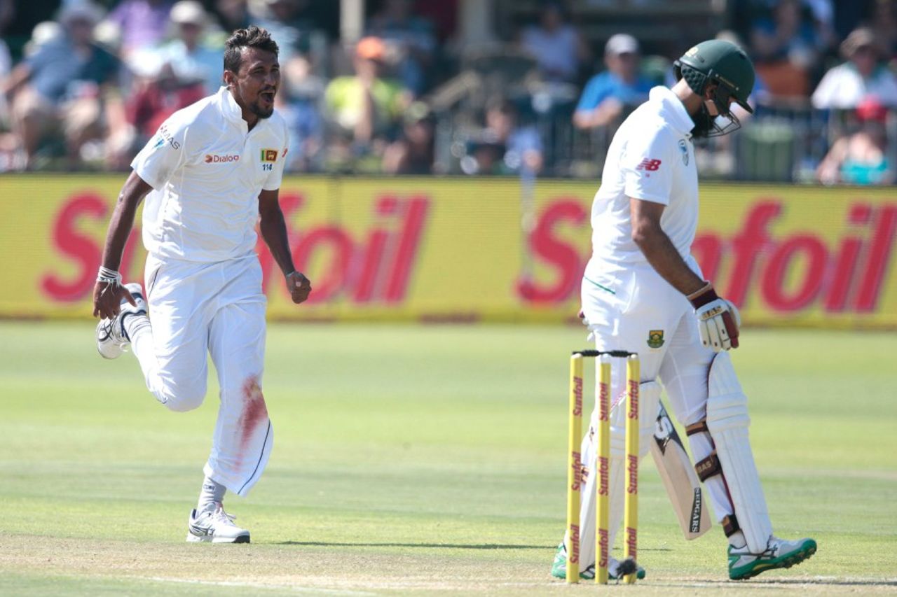 Suranga Lakmal exults after removing Hashim Amla, South Africa v Sri Lanka, 1st Test, Port Elizabeth, 1st day, December 26, 2016