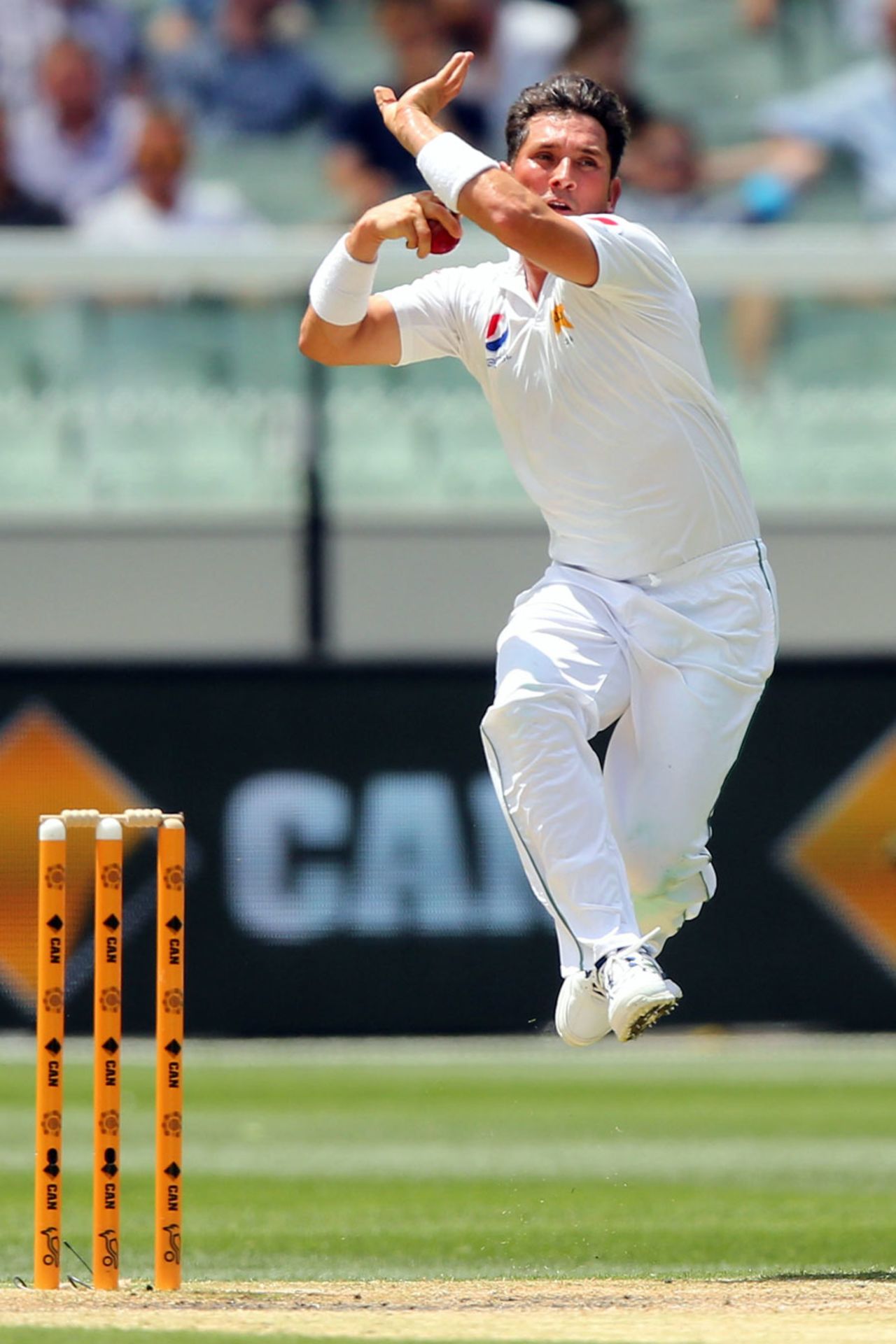 Yasir Shah leaps into his delivery stride, Australia v Pakistan, 2nd Test, 3rd day, Melbourne, December 28, 2016