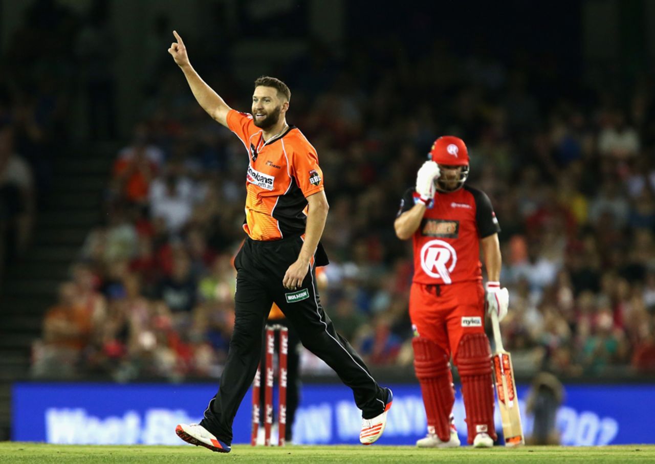 Andrew Tye celebrates after removing Aaron Finch, Renegades v Scorchers, Big Bash League, Melbourne, December 29, 2016