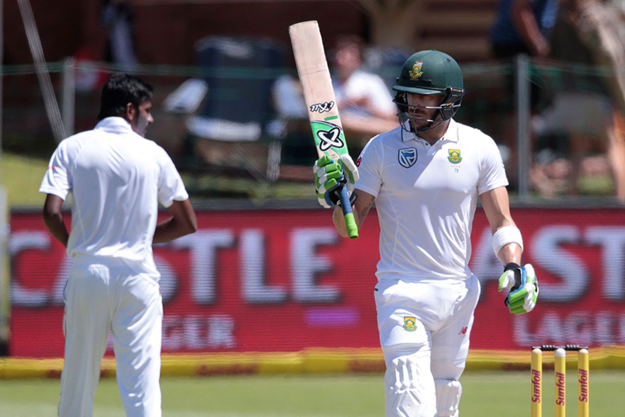Faf du Plessis struck a busy fifty before South Africa's declaration, South Africa v Sri Lanka, 1st Test, Port Elizabeth, 4th day, December 29, 2016
