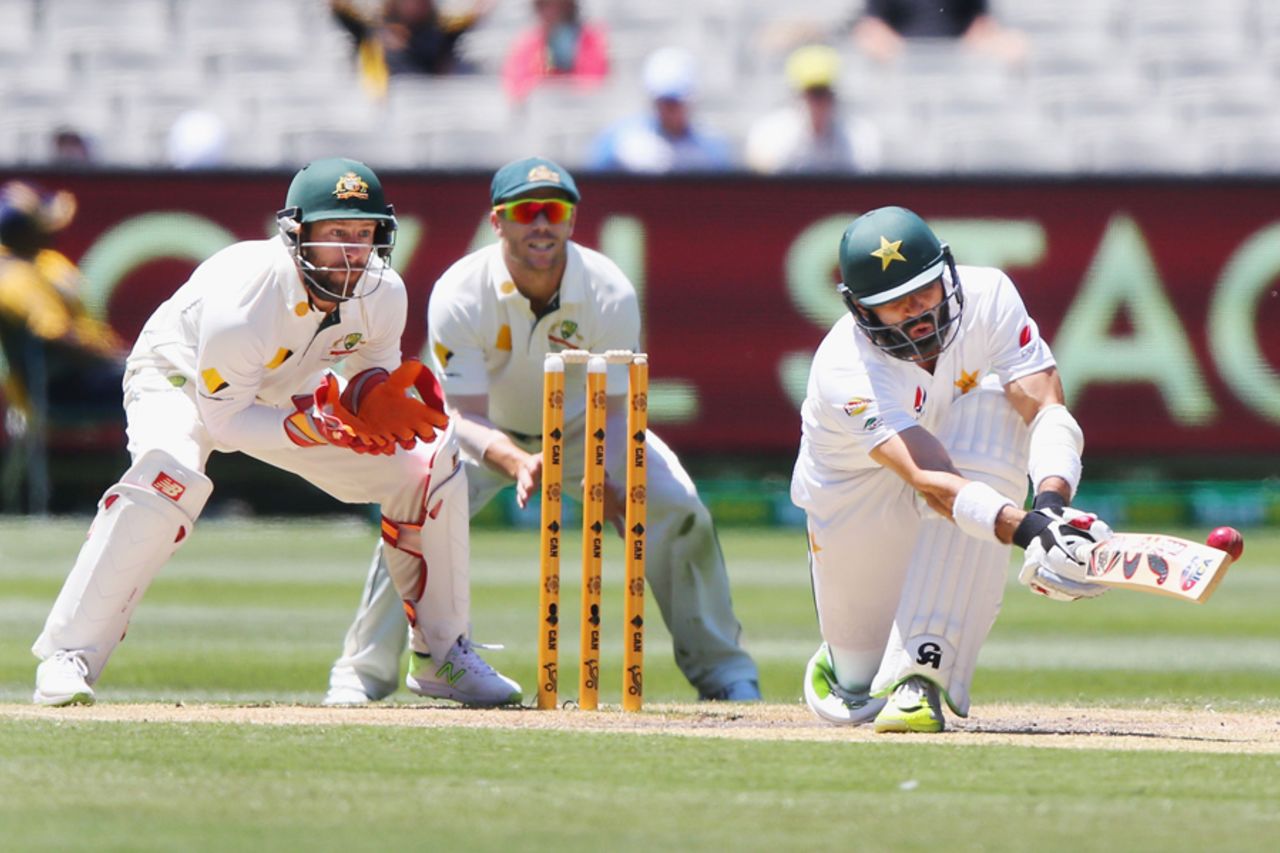 Misbah-ul-Haq miscues a sweep shot, Australia v Pakistan, 2nd Test, 5th day, Melbourne, December 30, 2016