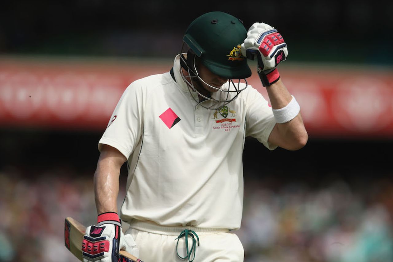 A dejected Steven Smith walks back, Australia v Pakistan, 3rd Test, Sydney, 1st day, January 3, 2017