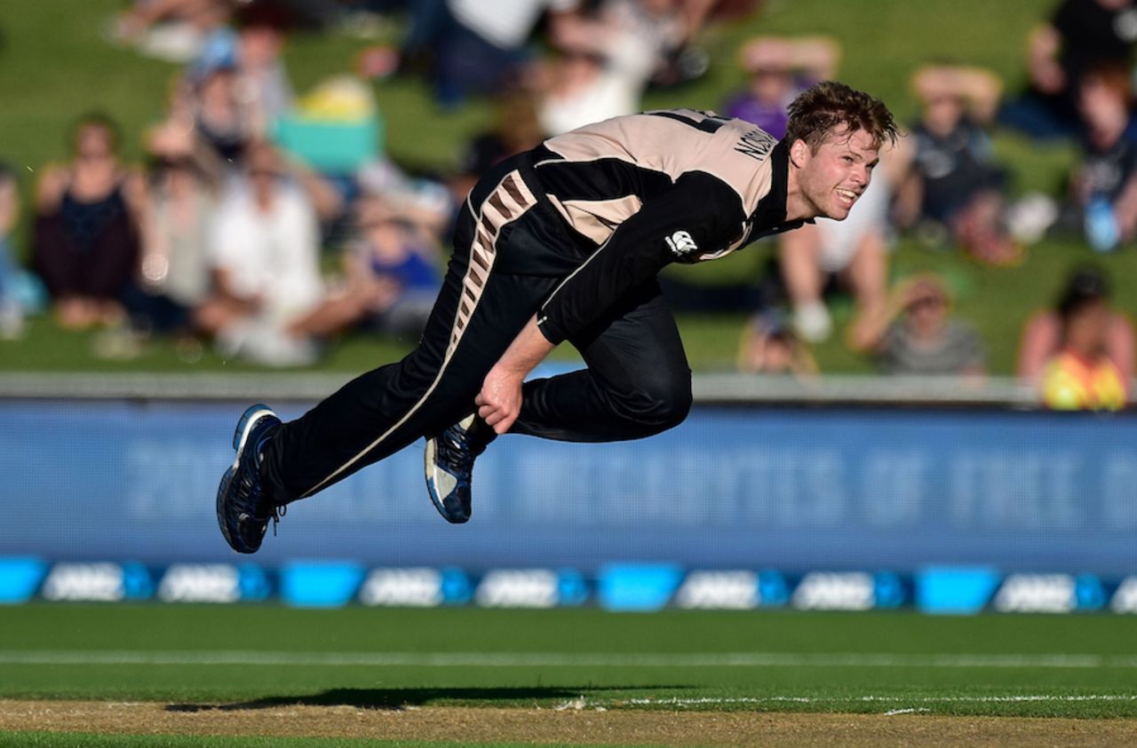Lockie Ferguson in action, New Zealand v Bangladesh, 1st T20I, Napier, January 3, 2017