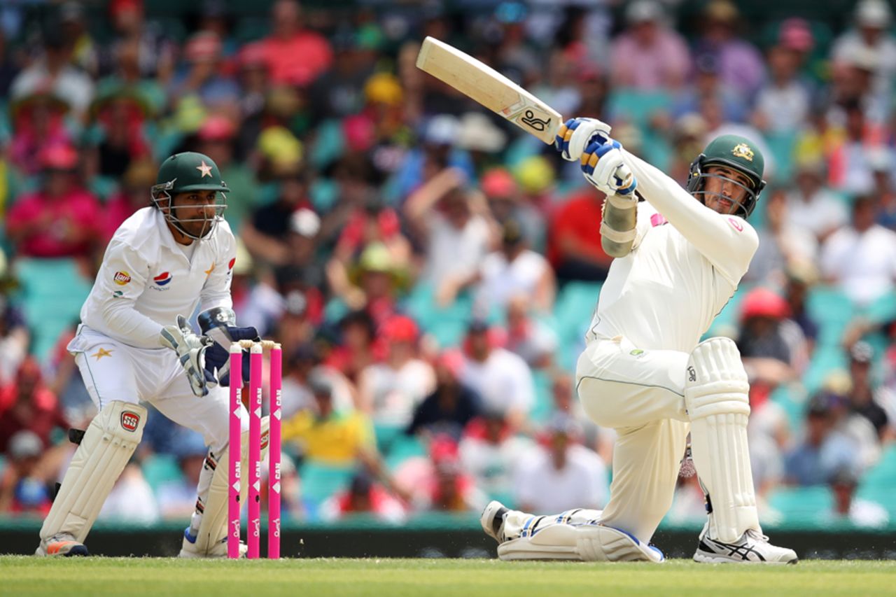 Mitchell Starc plays a slog sweep, Australia v Pakistan, 3rd Test, Sydney, 2nd day, January 4, 2017