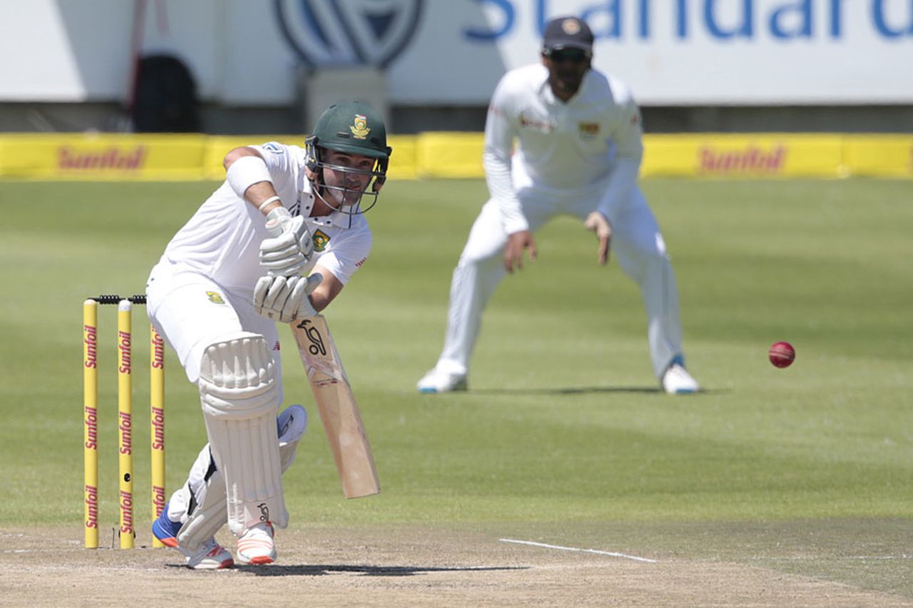 Dean Elgar pushes down the ground, South Africa v Sri Lanka, 2nd Test, Cape Town, 3rd day, January, 4, 2017