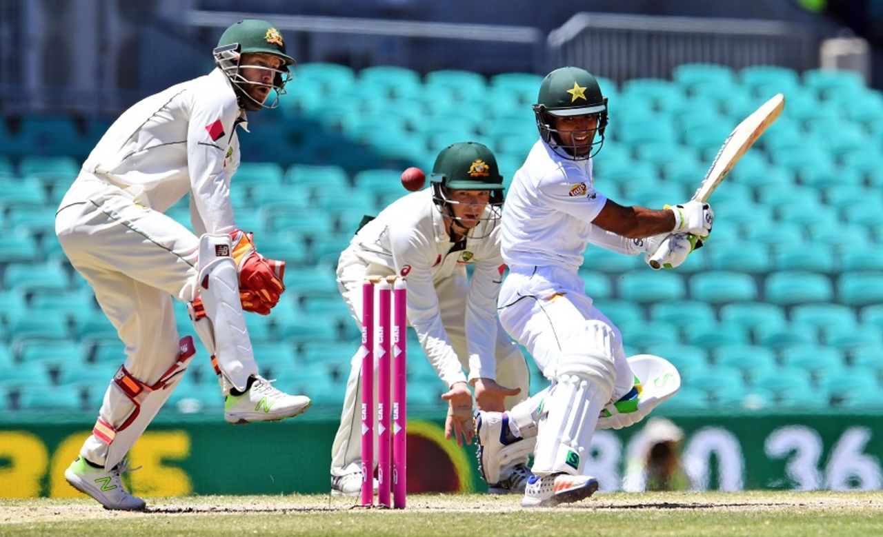 Asad Shafiq cuts the ball away, Australia v Pakistan, 3rd Test, Sydney, 5th day, January 7, 2017
