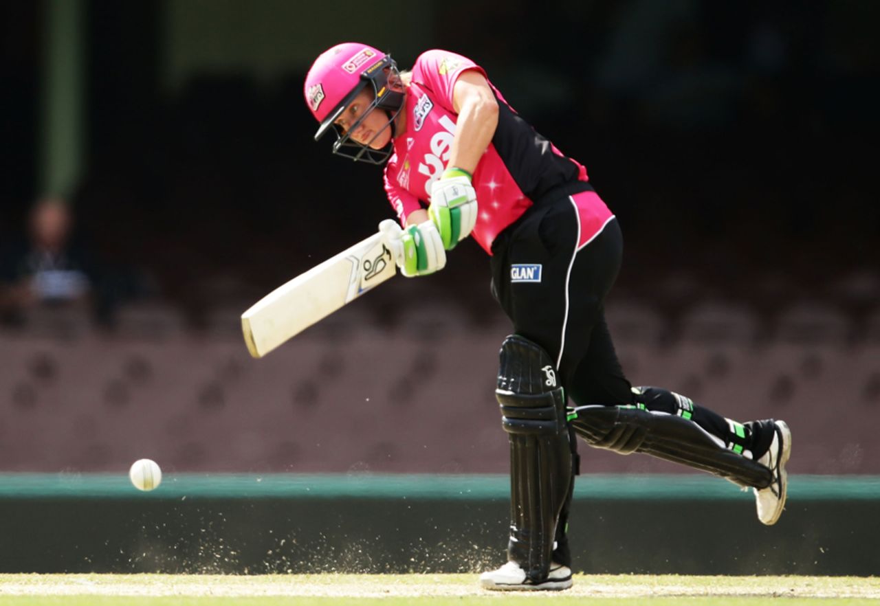 Alyssa Healy thumps one through the leg side, Sydney Sixers v Perth Scorchers, Women's Big Bash League 2016-17, Sydney, January 9, 2017