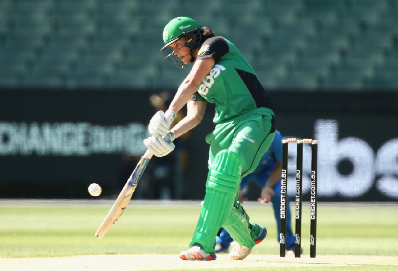 Emma Inglis struck a quickfire 25 as Stars' chase got off to a flying start, Melbourne Stars v Adelaide Strikers, Women's Big Bash League 2016-17, Melbourne, January 10, 2017