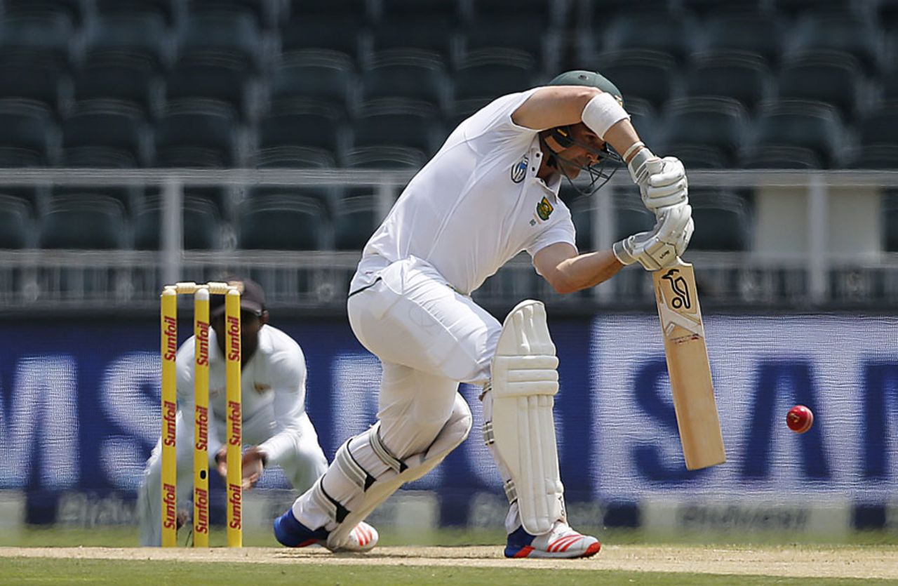 Dean Elgar punches down the ground, South Africa v Sri Lanka, 3rd Test, Johannesburg, 1st day, January 12, 2017