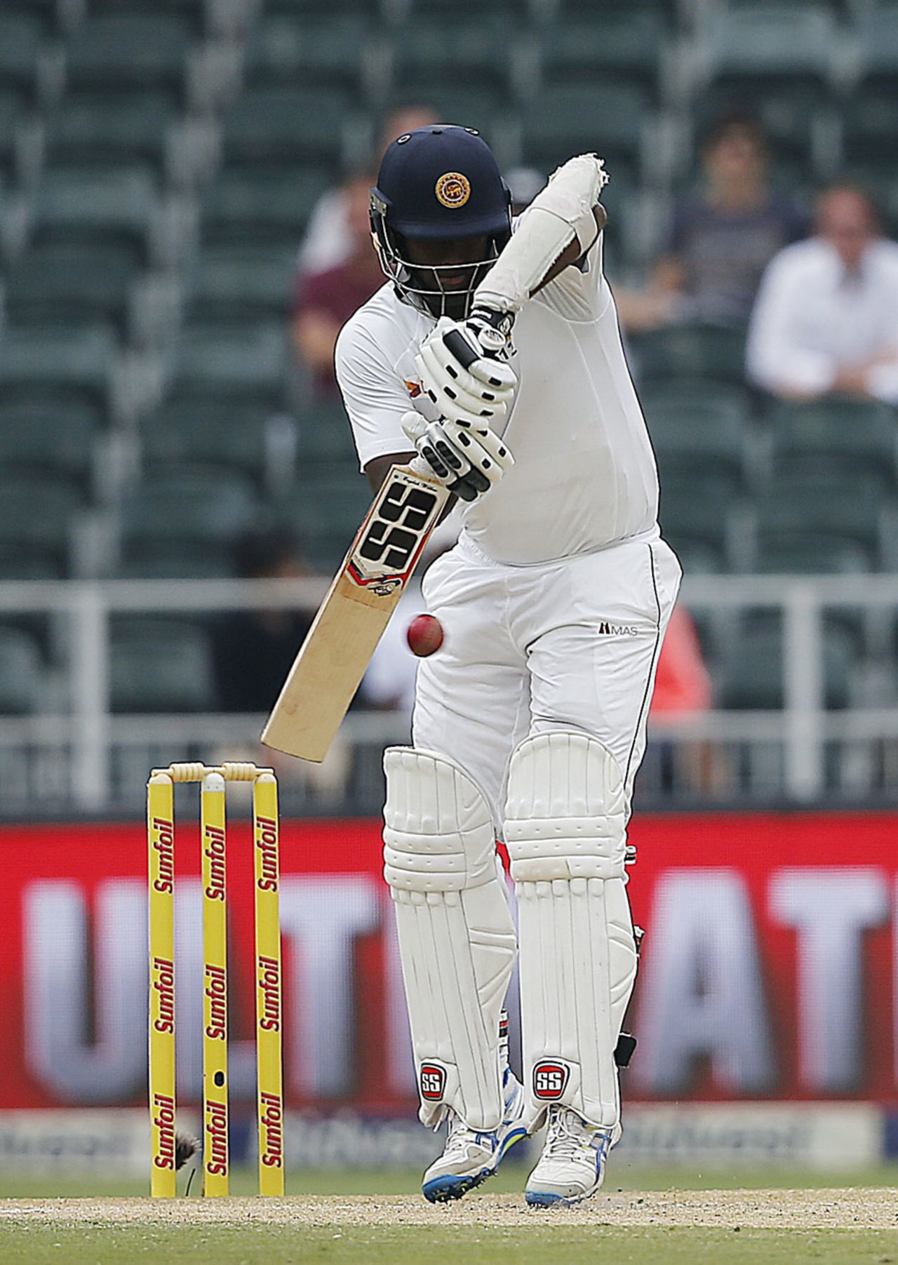 Angelo Mathews battled through to the close, South Africa v Sri Lanka, 3rd Test, Johannesburg, 2nd day, January 13, 2017