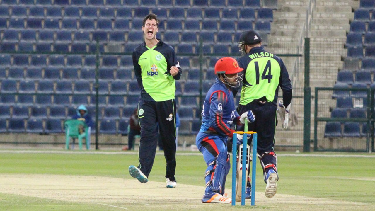 George Dockrell roars after trapping Samiullah Shenwari lbw, Afghanistan v Ireland, Desert T20, Group A, Abu Dhabi, January 14, 2017