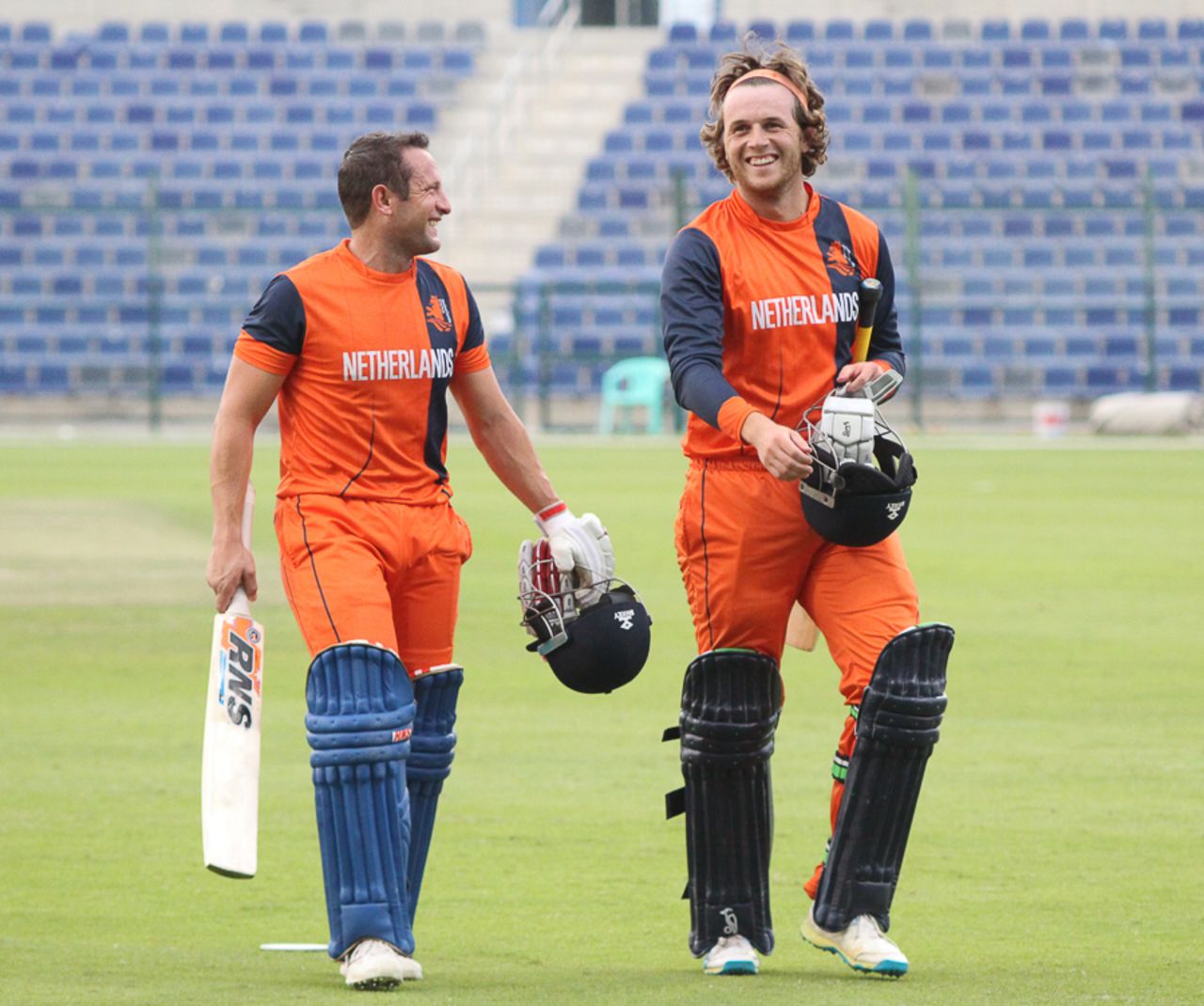 Roelof van der Merwe and Max O'Dowd are all smiles after clinching victory, Netherlands v Oman, Desert T20, Group B, Abu Dhabi, January 15, 2017