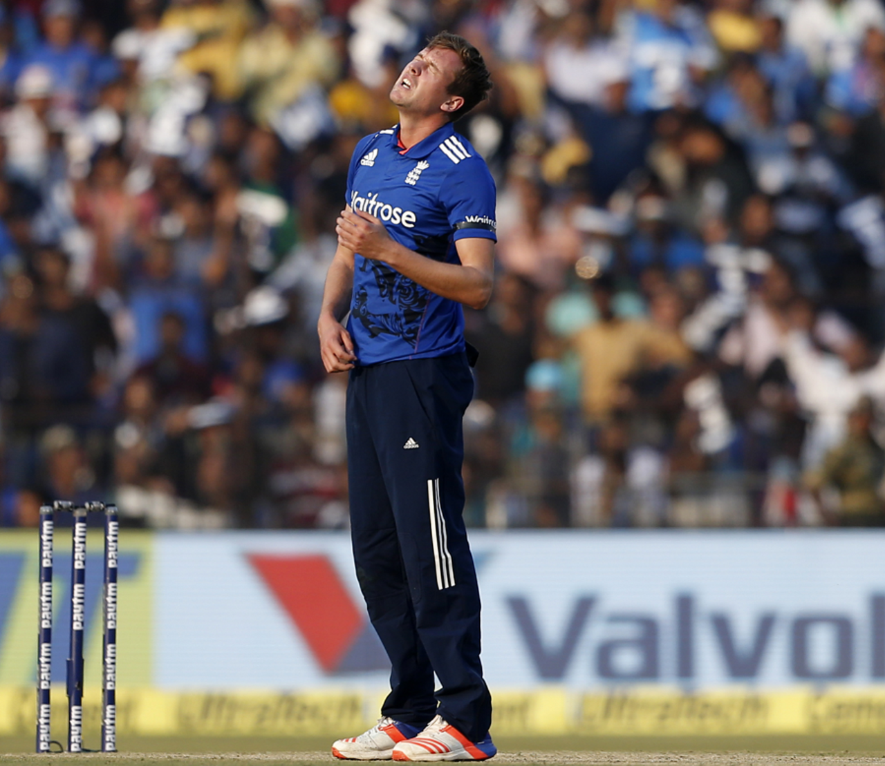 The batsmen left Jake Ball frustrated, India v England, 2nd ODI, Cuttack, January 19, 2017