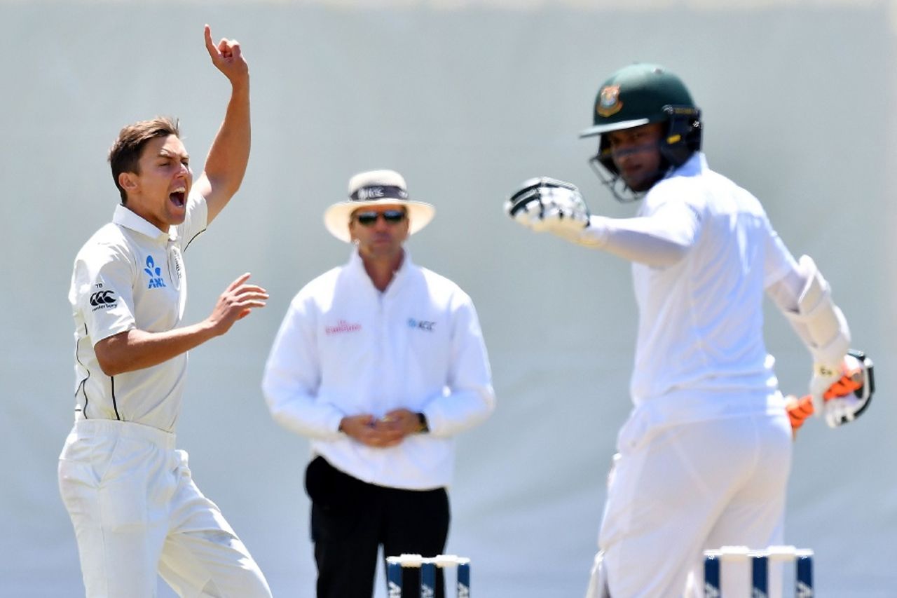Trent Boult bellows out an appeal, New Zealand v Bangladesh, 1st Test, Christchurch, 1st day, January 20, 2017