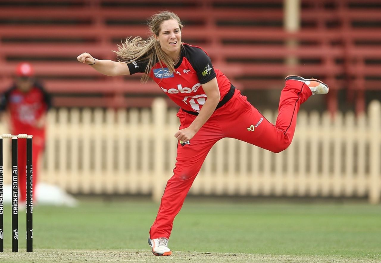 Sophie Molineux contributed with bat and ball, Sydney v Melbourne Renegades, Women's Big Bash League 2016-17, Sydney, January 21, 2017
