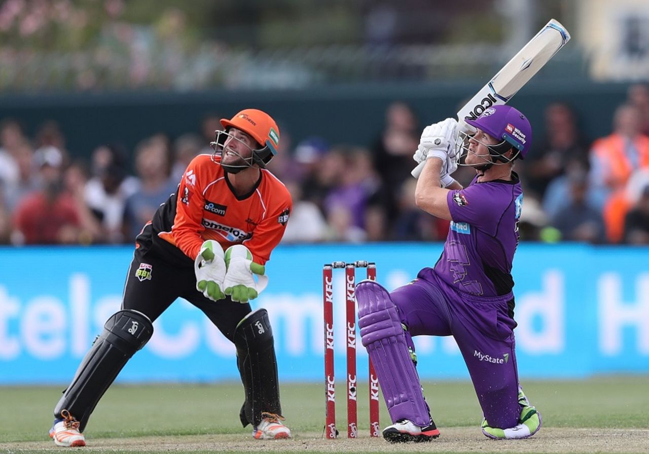 D'Arcy Short launches one into the leg side, Hobart Hurricanes v Perth Scorchers, Women's Big Bash League 2016-17, Hobart, January 21, 2017