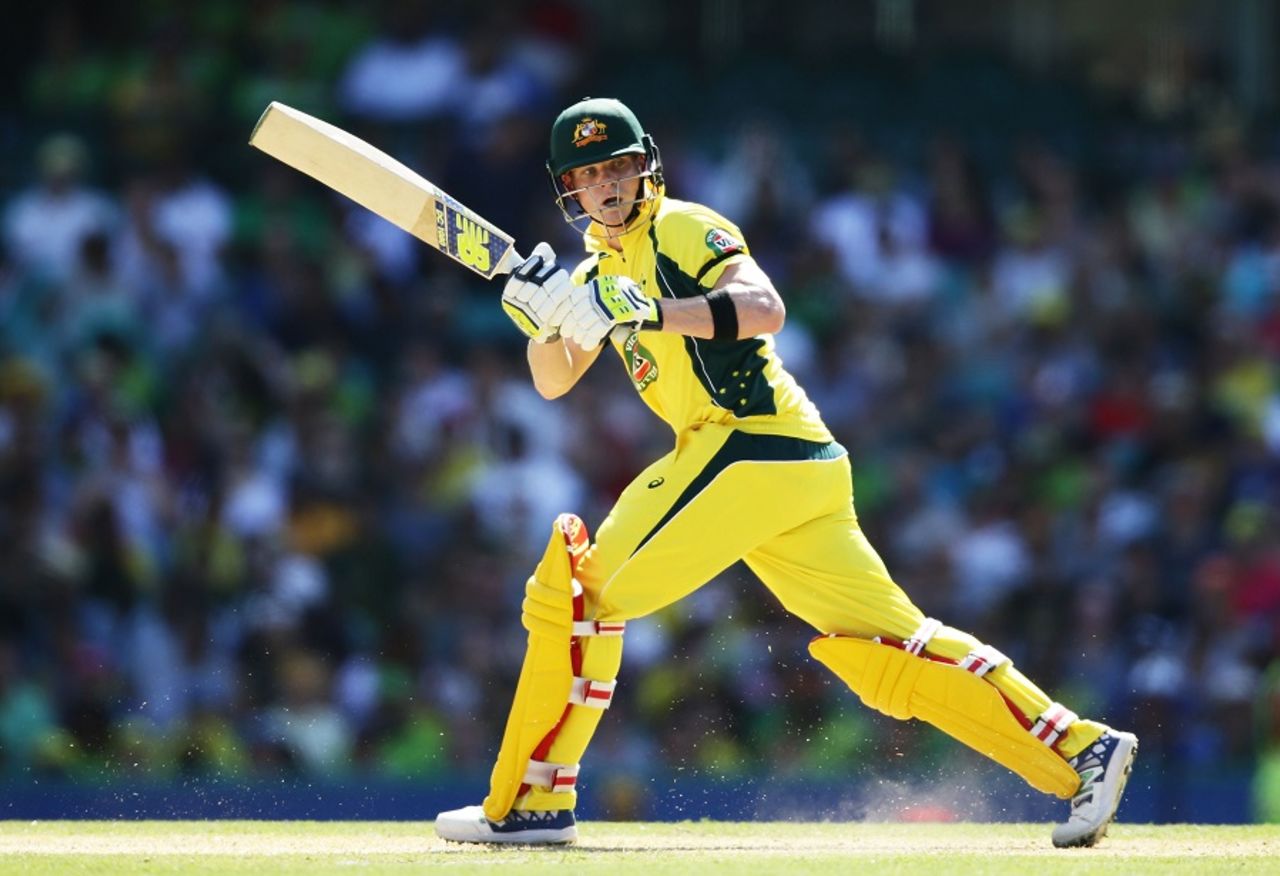 Steven Smith targets the leg side, Australia v Pakistan, 4th ODI, Sydney, January 22, 2017