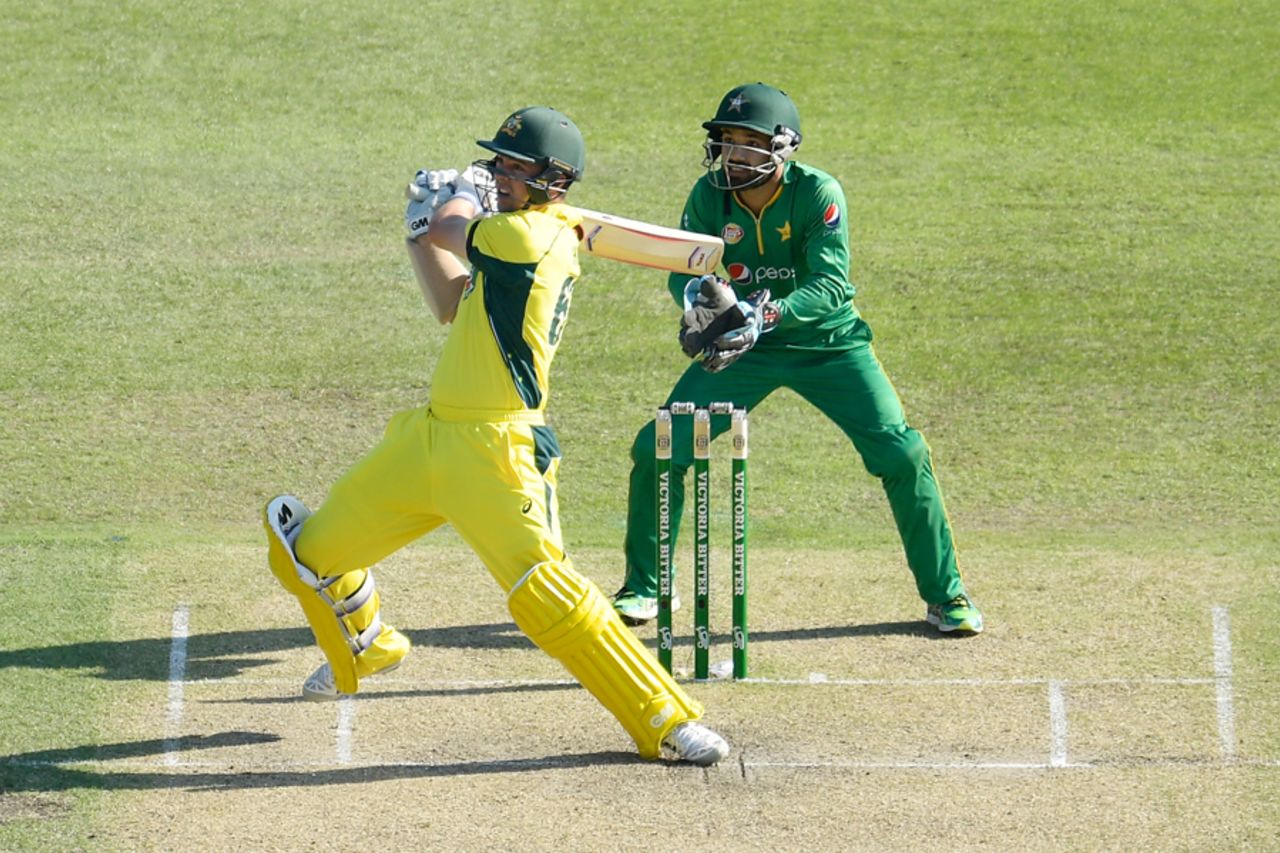 Travis Head powers one through the leg side, Australia v Pakistan, 4th ODI, Sydney, January 22, 2017