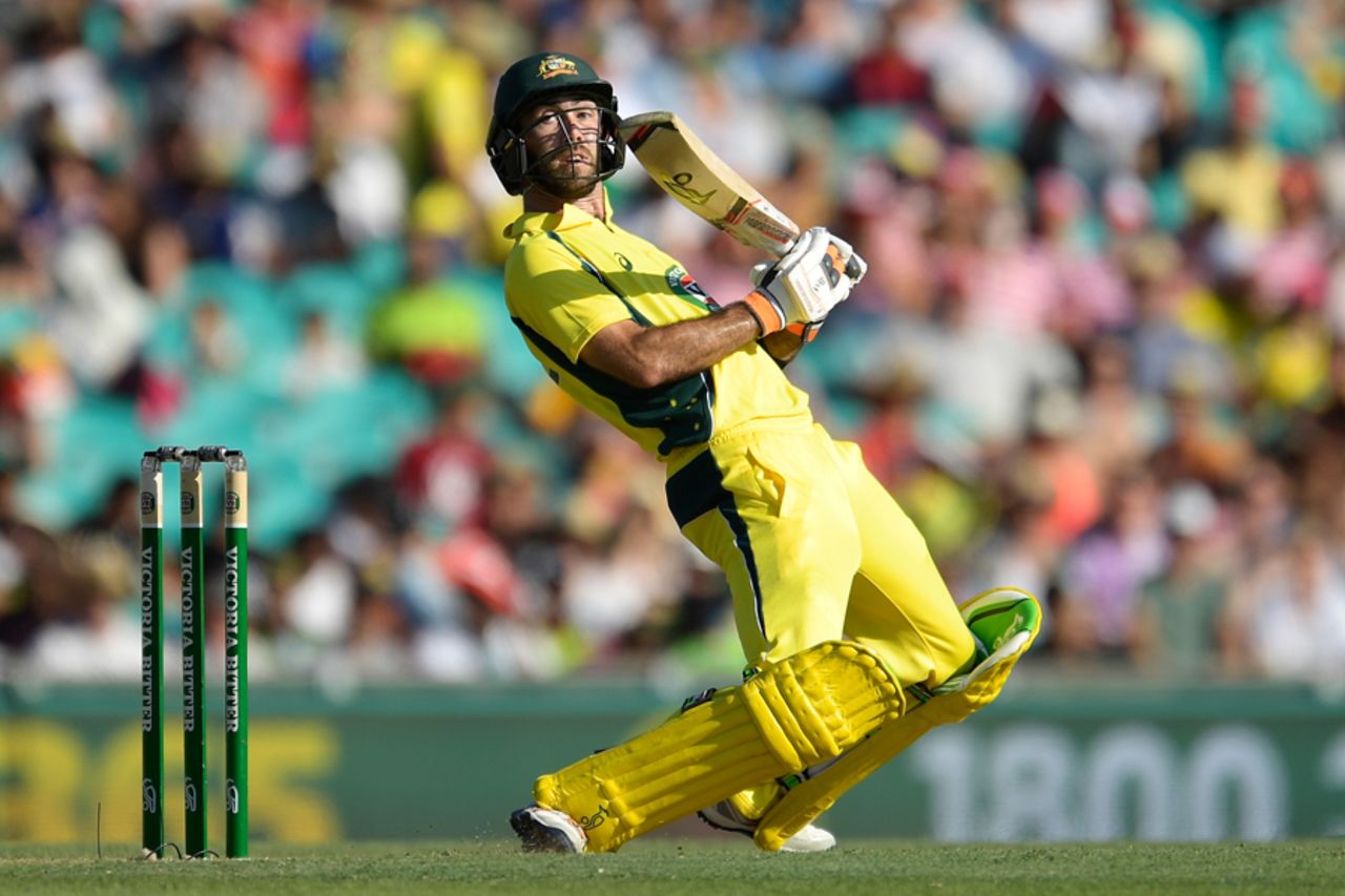 Glenn Maxwell plays a ramp shot, Australia v Pakistan, 4th ODI, Sydney, January 22, 2017