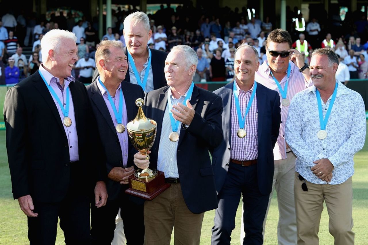 Members of Australia's 1987 World Cup winning squad strike a pose at the SCG, Sydney, January 22, 2017