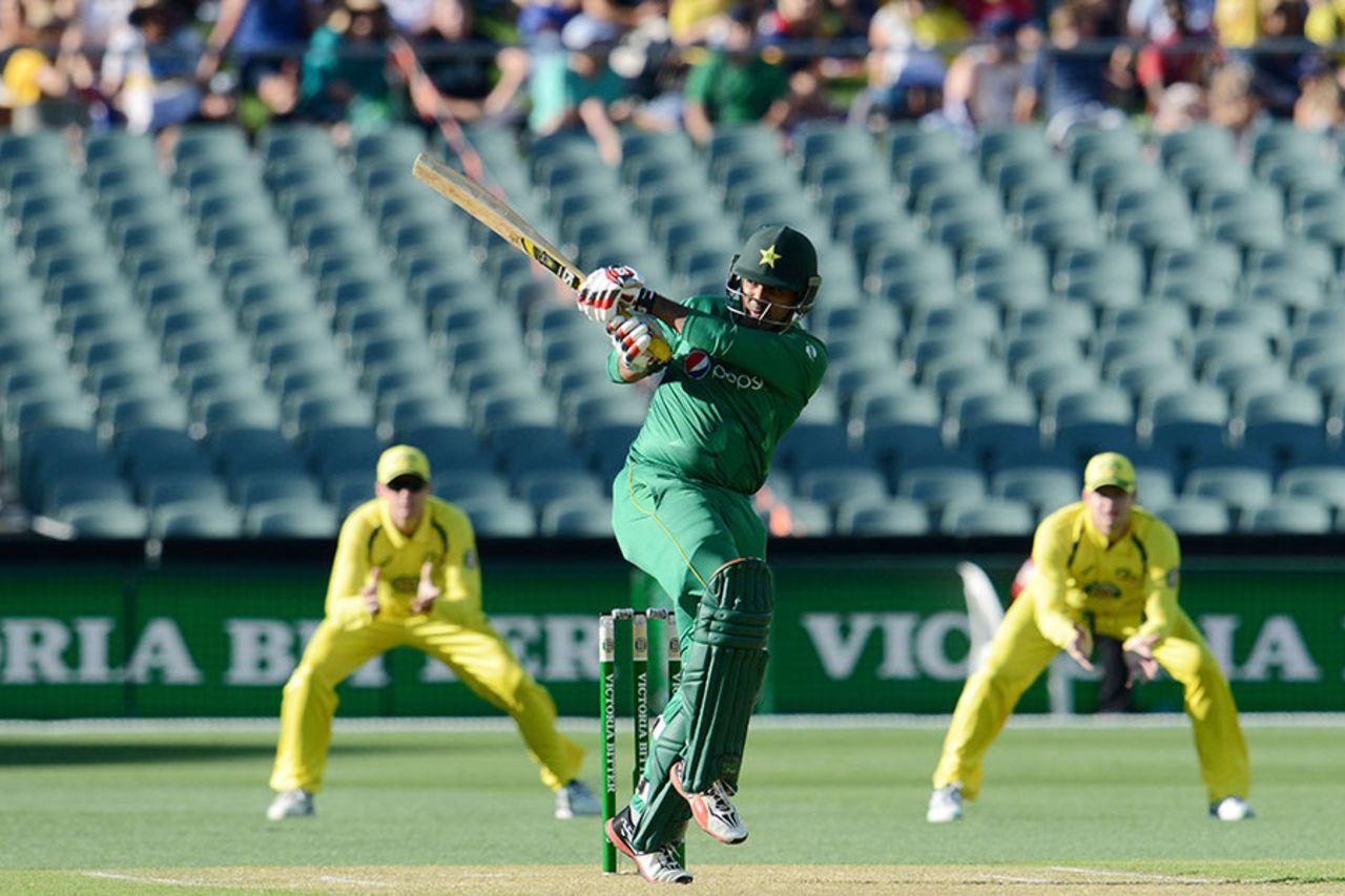 Sharjeel Khan pulls, Australia v Pakistan, 5th ODI, Adelaide, January 26, 2017