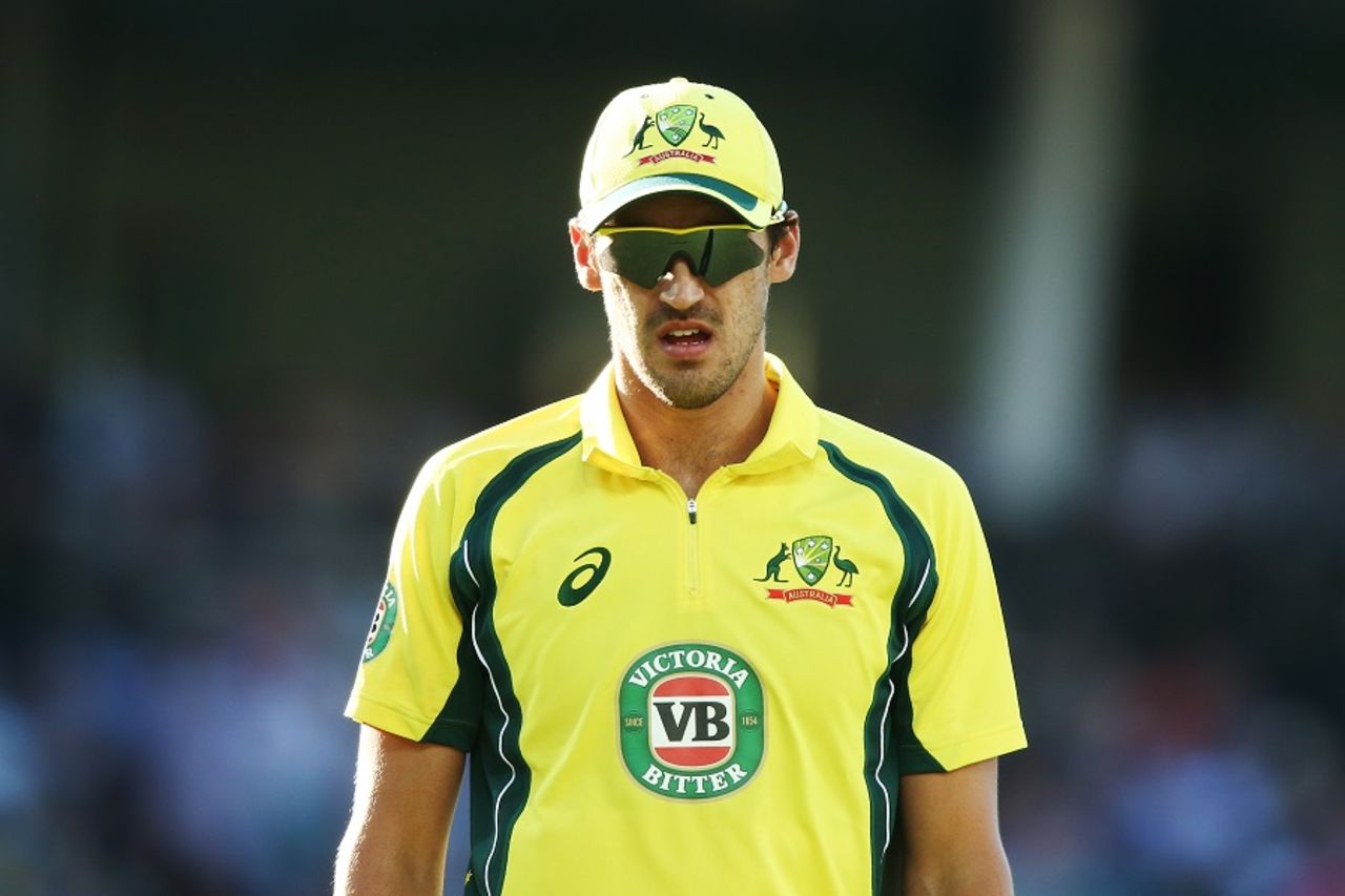 Mitchell Starc struck twice in two overs, Australia v Pakistan, 5th ODI, Adelaide, January 26, 2017