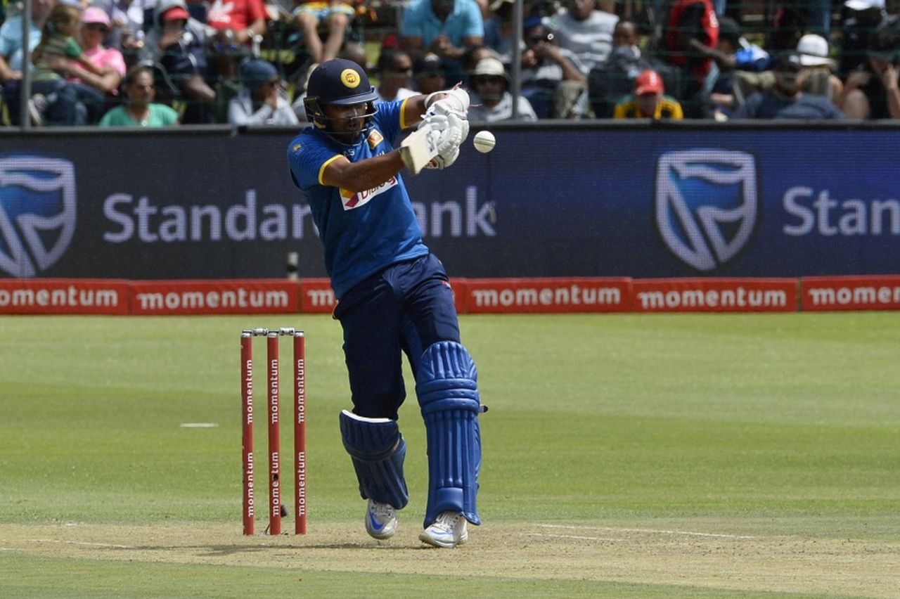 Dinesh Chandimal prepares to pull, South Africa v Sri Lanka, 1st ODI, Port Elizabeth, January 28, 2017